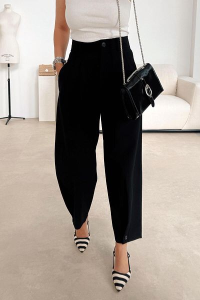 ELVAN TOLON Black Trousers with Buttoned Legs