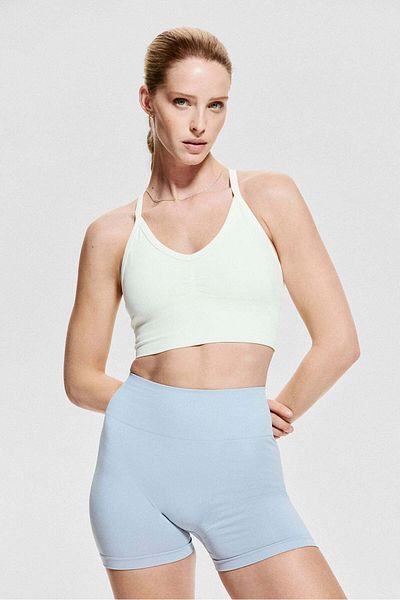 H&M Seamless Medium Support Sports bra with DryMove™
