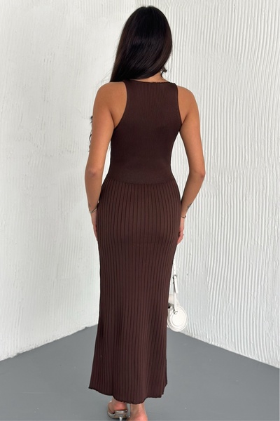 FEMELLE Kadın Koyu Kahverengi Standart Beden Kare Yaka Belden Oturmalı Triko Elbise