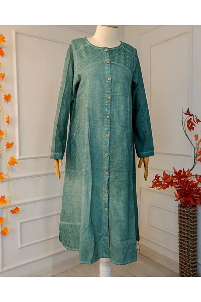 nevmira Scallop Patterned Buttoned Cap