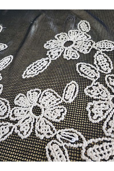 METERİAL Tulle Fabric with White Flower Motif on Black Mesh – 135 cm |   For Modern and Elegant Designs