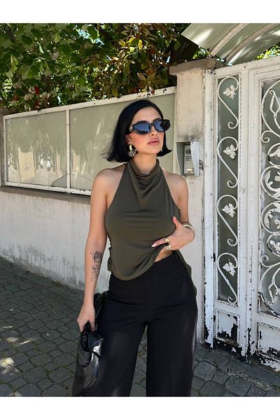MY LİKA Straight Collar, Throttle Back, Low-Cut Crop Bluz