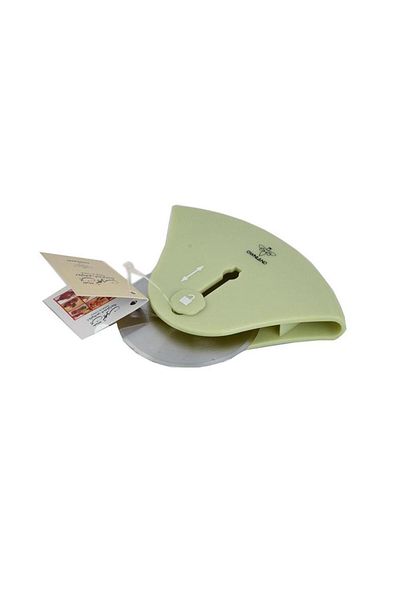 GENERIC4 Stainless steel pizza cutter with plastic handle