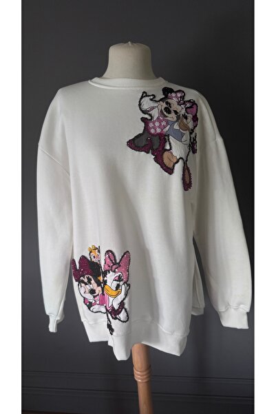 Kübra Tekin Boncuk İşlemeli Tasarım Sweatshirt