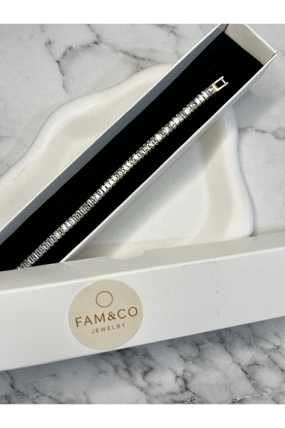 Fam&Co Jewelry سوار من حجر الزركون الذهبي اللون