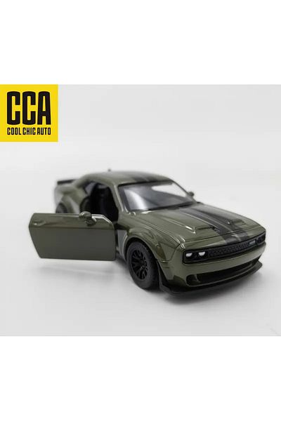 CCA 1:44 Dodge Challenger Green – Metal Model Car
