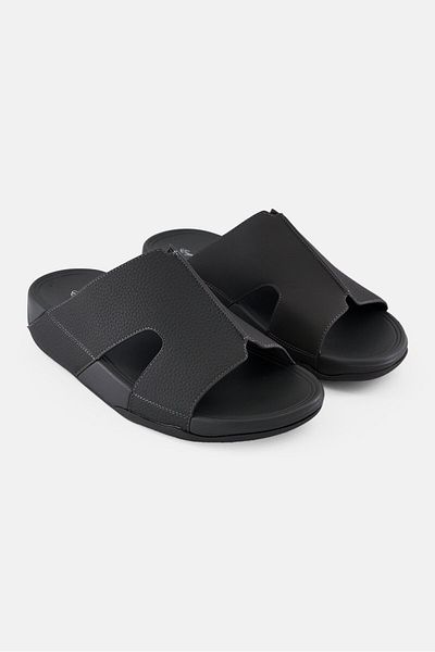 English Laundry Men Slip On Arabic Sandals, Grey