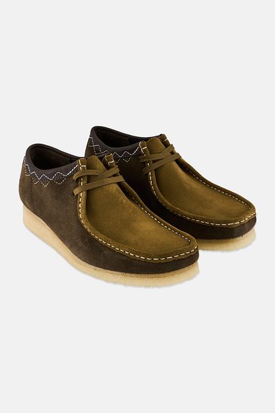 CLARKS Men Standard Wallabee Suede Lace Up Shoes, Dark Green