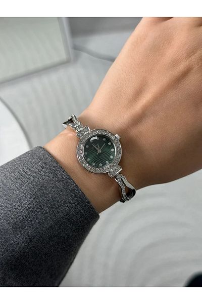 RoseandRoses Efnalsa Stone Bezel New Season Women's Wristwatch Silver (Green Dial)