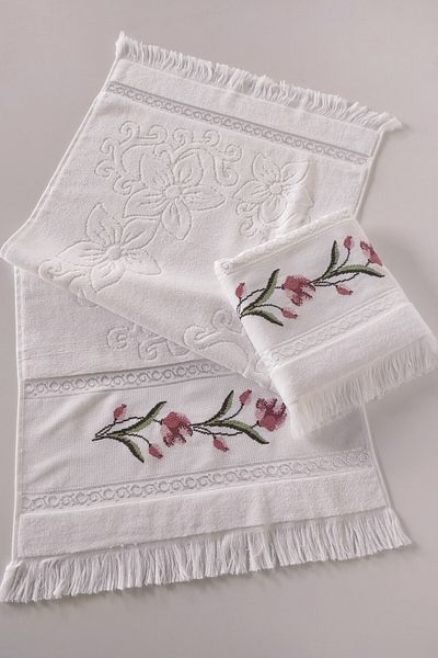 Sevim Set de prosoape de mână din catifea trandafir brodat cu punct în cruce - 2 bucăți - 50x90 cm - alb