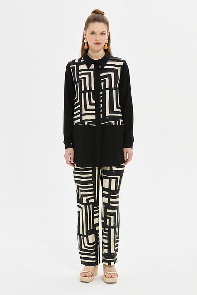 Esswaap Geometric Patterned Trousers Suit Black