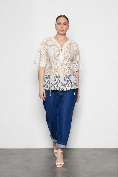 LUOKK Wilma Large Size Eyelet Lace Blouse Cream