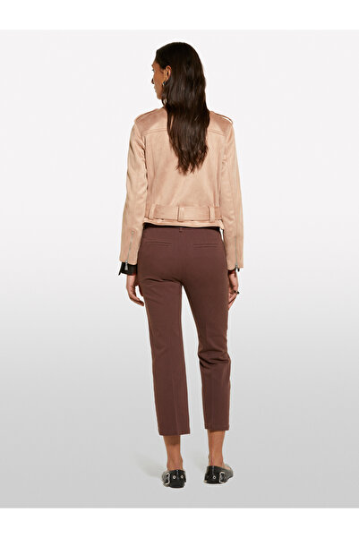 Sisley Γυναικείο μπουφάν Biker σε καφέ γαλακτώδες χρώμα με ψεύτικο σουέτ με ζώνη με στρογγυλή λαιμόκοψη και χαλαρή εφαρμογή