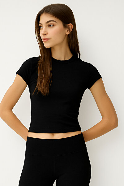 NATUFIAN STORE Kadın Kısa Kol Bedene Oturan Bisiklet Yaka Tişört Short Fitted