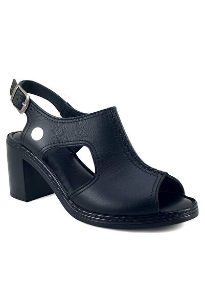 Mammamia 2405 25YS Жіночі повсякденні сандалі чорні