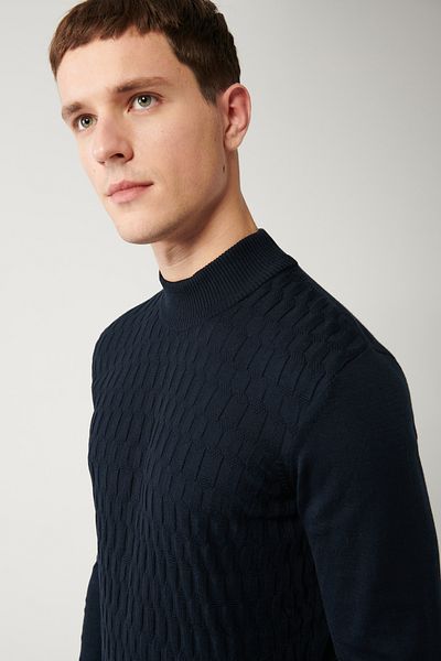 Avva Marineblauer Herren-Strickpullover aus Baumwolle mit Rollkragenpullover E 005106