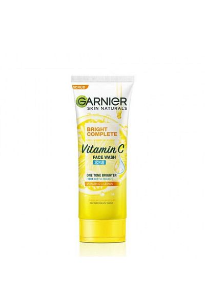 Garnier غسول ومقشر الوجه الكامل بفيتامين سي من سكين ناتشورالز برايت