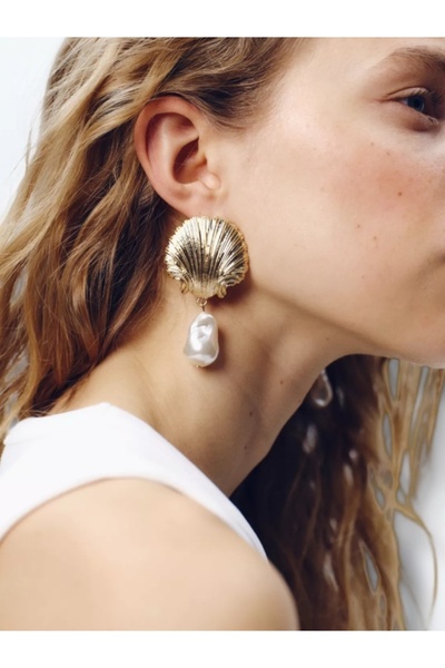 Finery by Nerrs Faux Pearl Dangle Mussel Earrings