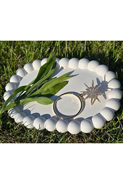 sizenelazım حلق نسائي من الفولاذ ذو اللون الذهبي على شكل شمس حجرية كبيرة