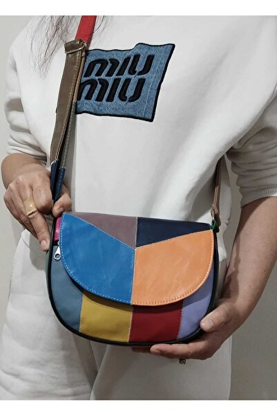 atter ŽENSKA TORBA OD PRAVE KOŽE SPECIJALNOG DIZAJNA SA ZIGZAG ŠAVOM (23CM X ...