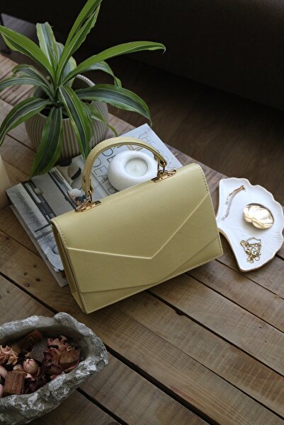Moom Bag Women's Butter Yellow Envelope Shoulder Bag with Handle