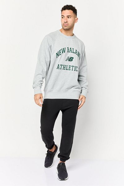 New Balance Men Relaxed Fit Long Sleeves Outdoor Sweatshirt, Grey