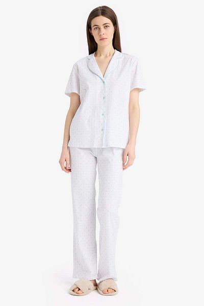 DeFacto Regular Fit Pajama Set Short Sleeve Pajama Top with Stretchy Waist Long Pajama Bottom-Fall in Love E0265Ax25