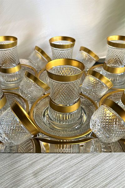 DECOSTYLE Beyzade Matte Gold Cut Decorated 18 Piece Luxury Tea Set