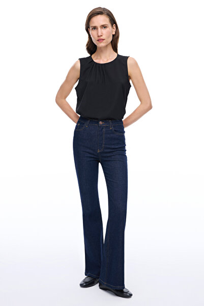 Perspective Farewell Regular Fit Standard Size Zero Sleeve Crew Neck Black Blouse