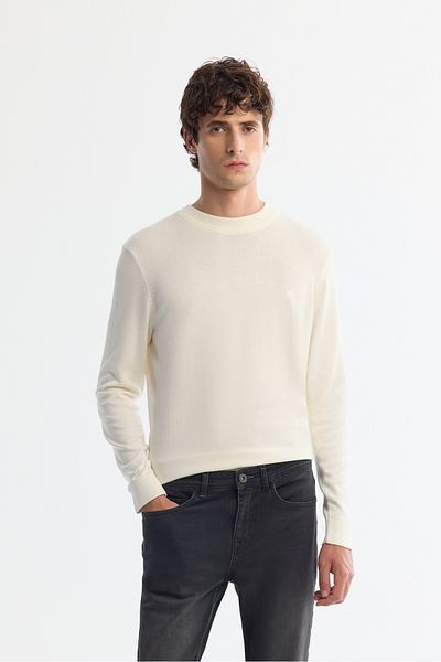 Avva Ecrufarbener Herren-Strickpullover aus Viskose mit Rundhalsausschnitt B 005021