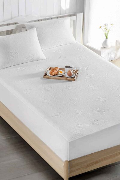 Decomia Home Micro Fitted Ultra Quiet Ultra Soft Full Edge Water Liquid Proof Mattress Mattress Protector White