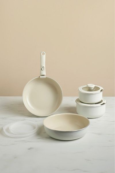 Karaca Swiss Crystal Almond Cream Easy Clip 9 Piece Induction Base Nested Pot / Pan Set