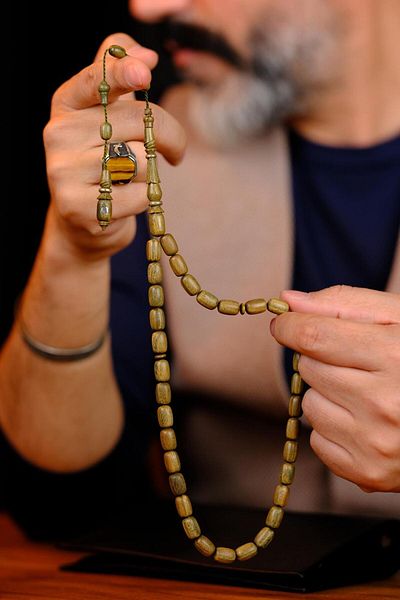 dergah tesbih Master Mucahit Şener Authentic Carving Series Capsule Cut Rosewood Rosary