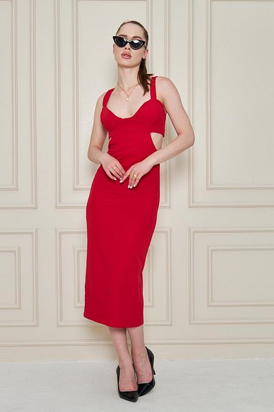 Kutaf Red graduation dress with waist detail