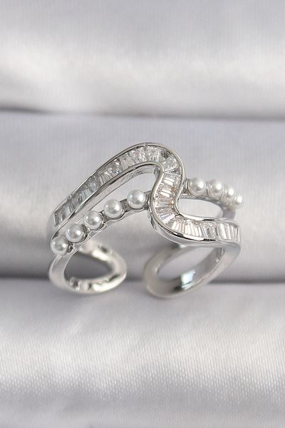 Skygo Brass Silver Color Zircon Stone Pearl Detail Vip Series Women's Ring - Tj-Byk3511
