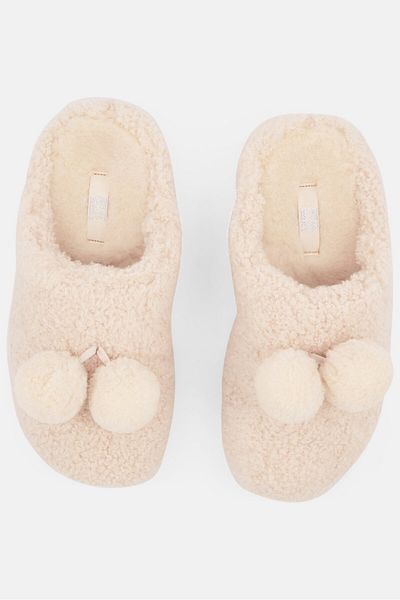 Fitflop Women Shuv Pom Pom Clogs,ivory