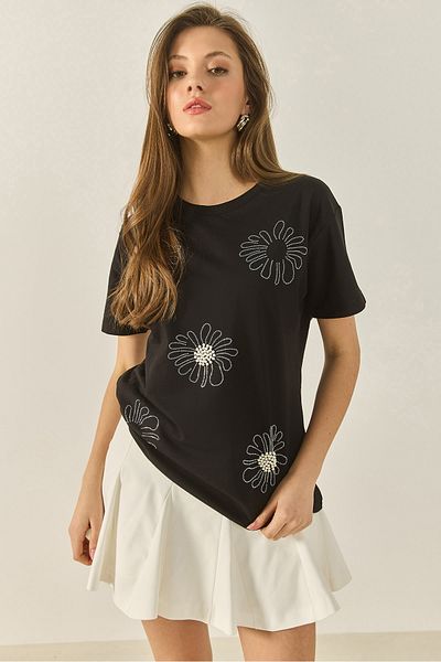 Bianco Lucci Women's Floral Motif Stone Bead Embroidered Regular Fit Cotton T-Shirt 8128 60283300