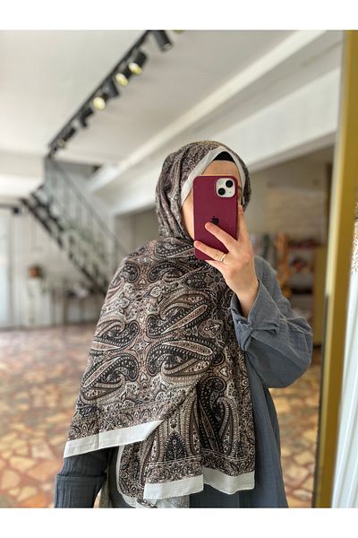 Neva Ethnic Pattern Shawl