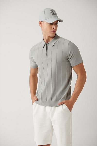 Avva Graues Herren-T-Shirt mit Reißverschluss und geflochtenem Polokragen aus Strick A41y5073