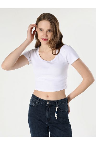 Colin's Tricou alb cu mânecă scurtă pentru femei, slim fit, cu gât rotund