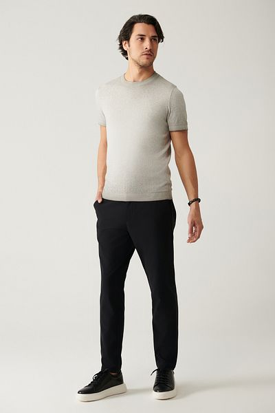 Avva Men's Black Slim Fit Elastic Waist 360 Degree Flexible Technical Fabric Trousers A41Y3077