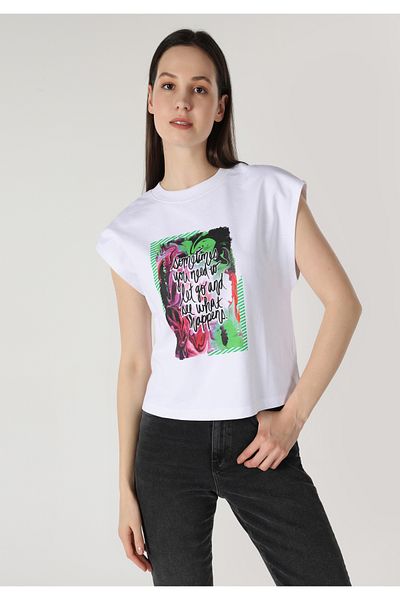 Colin's Tricou alb cu mânecă scurtă pentru femei, cu decolteu rotund, cu croială normală