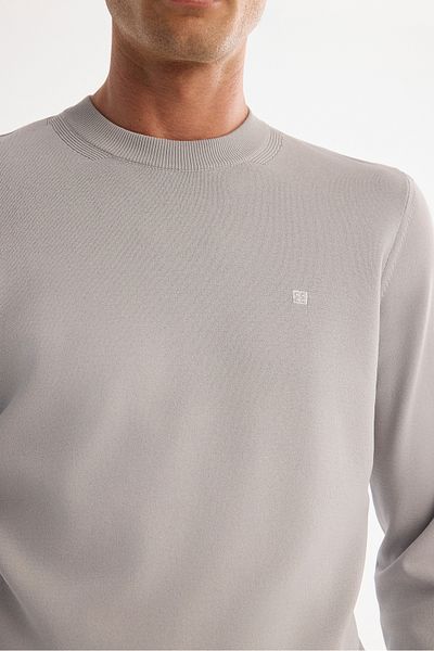 Avva Men's Gray High Crew Neck Rayon Knitwear Sweater A42Y5001