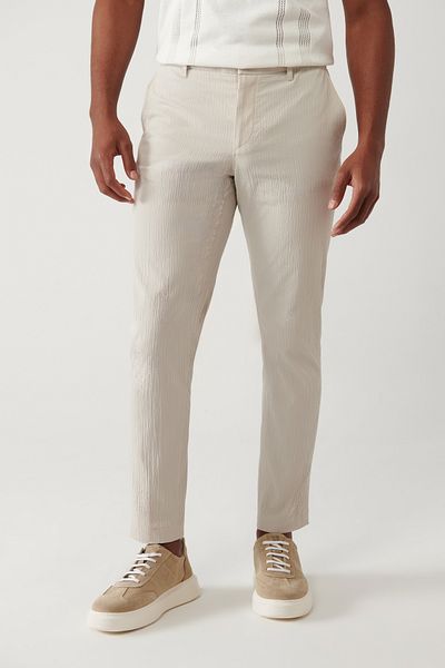 Avva Men's Beige Relaxed Fit Side Pocket Flexible Fabric Seersucker Cotton Lightweight Trousers A41Y3202