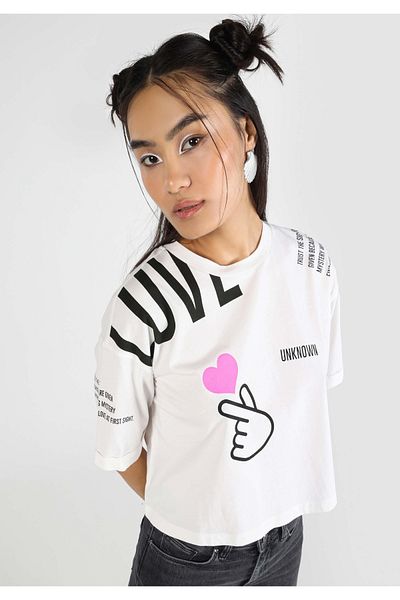 Colin's Tricou alb cu mânecă scurtă pentru femei, cu decolteu rotund, cu potrivire confortabilă