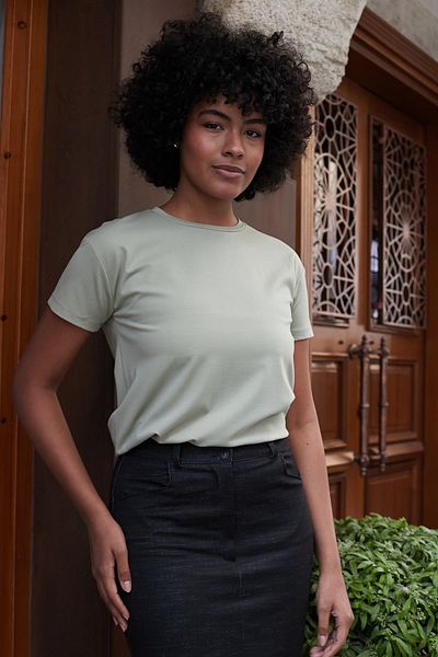 Jument Women's Crew Neck Wrinkle-Free Span Blended Stylish Short Sleeve Lycra T-Shirt Blouse-Light Khaki