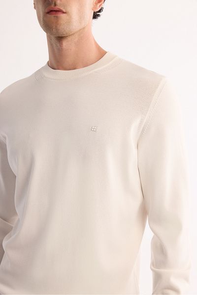 Avva Men's Ecru High Crew Neck Rayon Knitwear Sweater A42Y5001