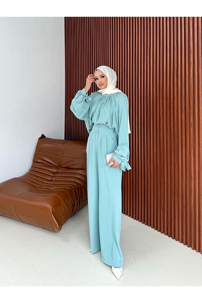 Melike Tatar Dubai Suit 71-7000 with Arm Ties