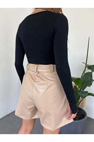 Genel Markalar Suni Deri Kemerli Boyfriend Şort Krem