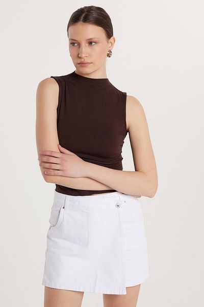 Tudors Γυναικεία Slim Fit Viscose Zero Sleeve Ψηλόμεση Καφέ Μπλούζα